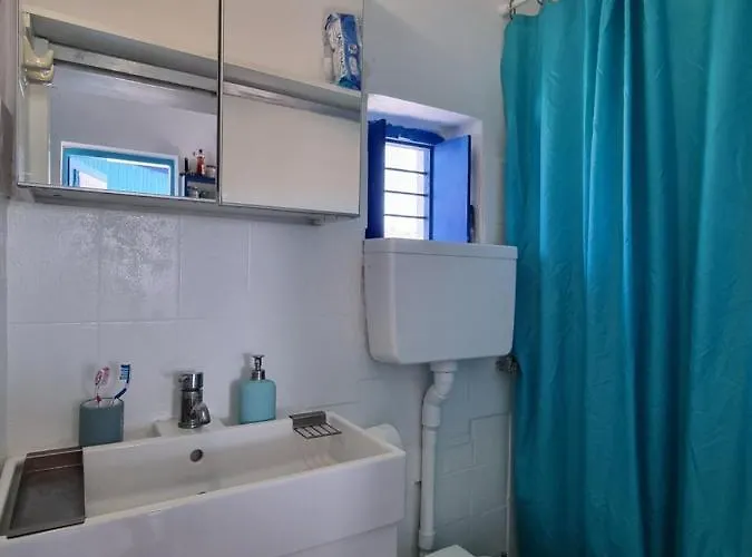 Anassa Milos House *